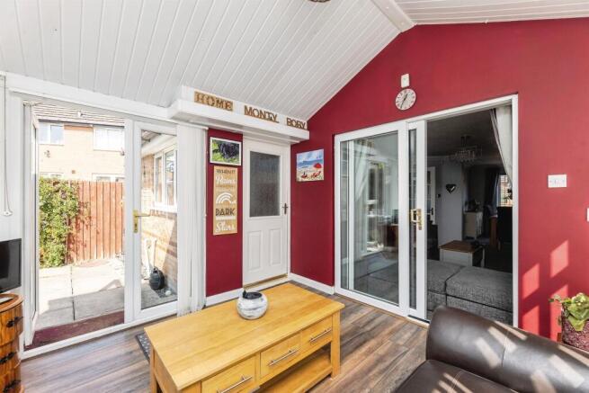 3 bed Detached for sale Image 8