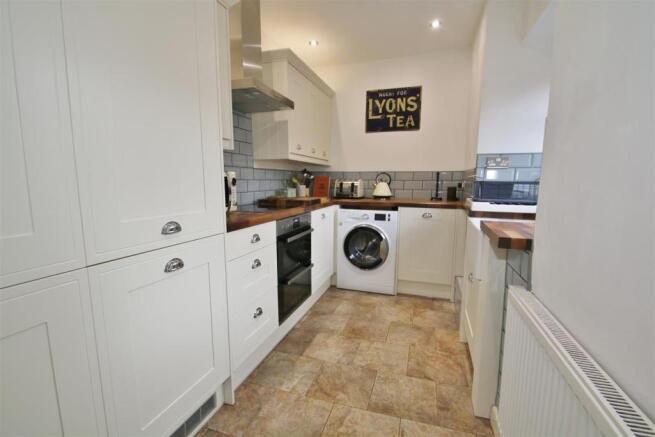Kitchen.JPG