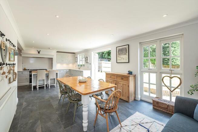 Kitchen/breakfast/fa
