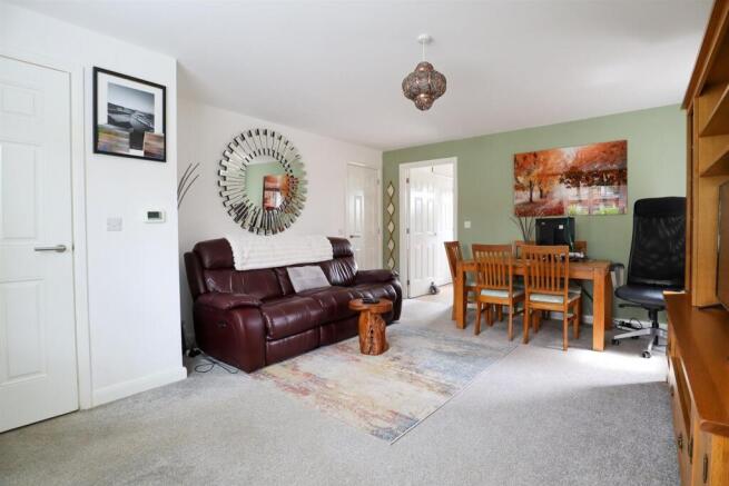 Dyrham Place, Oakham, Rutland photo 4