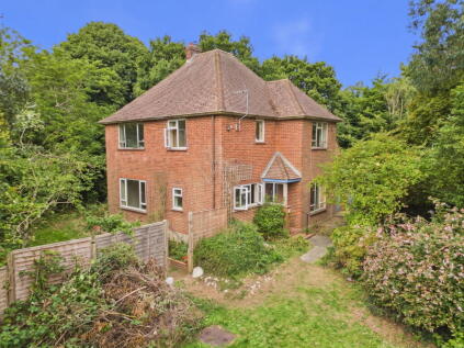 Chute Avenue, High Salvington, Worthing BN13 3DX