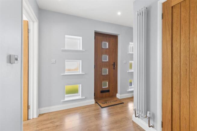 entrance hall #2.JPG