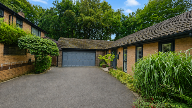 61 The Woodlands, Lostock, BL6 4JD