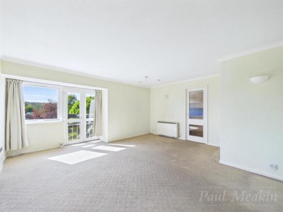Pennycroft, Forestdale, South Croydon photo 4