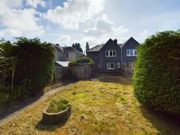 7, Iscennen Road, Ammanford SA18 3BD