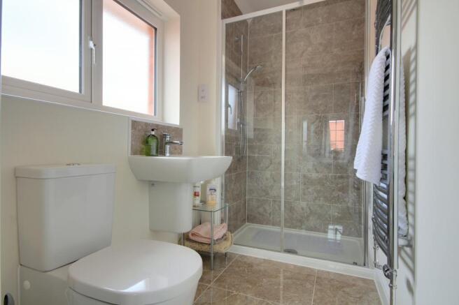 Ensuite to Bed 1