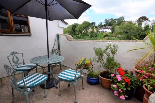 GARDEN TERRACE