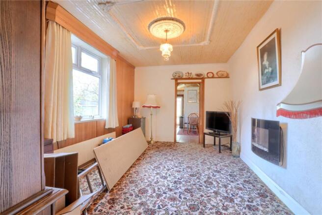 4 bed Semi-Detached for sale Image 6