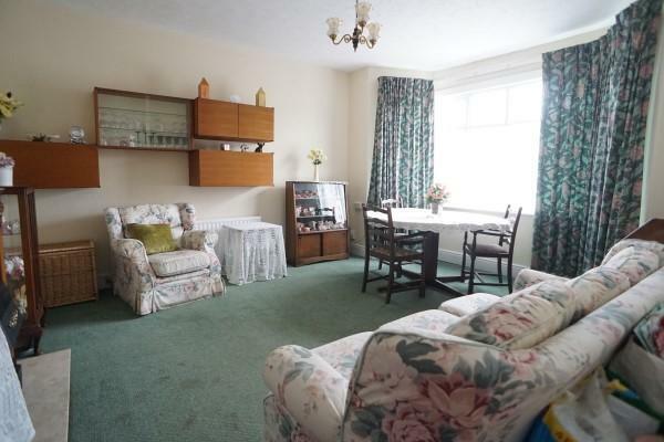 Lounge/Bedroom