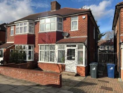 Ashness Gardens, Greenford, UB6