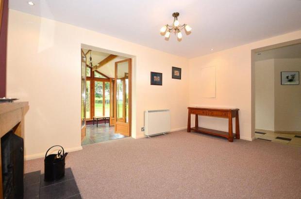 Dining Room Image 2