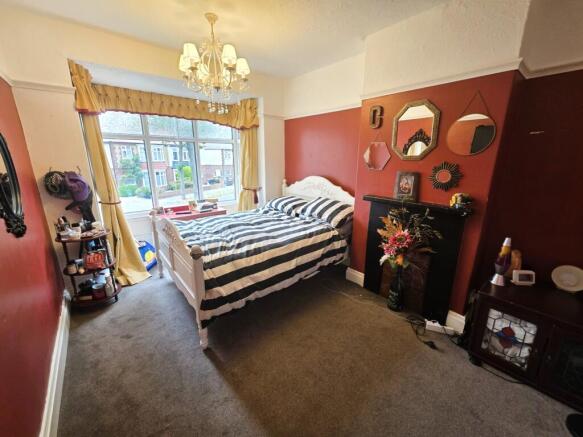 2 bed Flat to rent Image 8