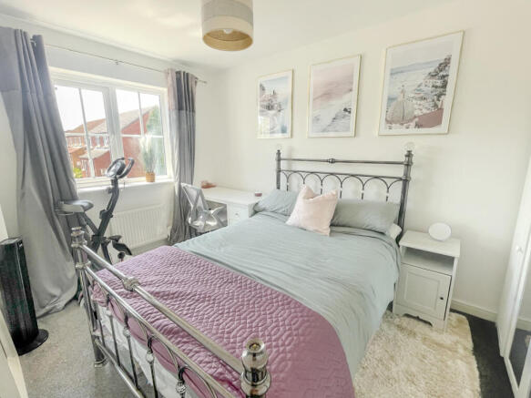 3 bed Semi-Detached for sale Image 9