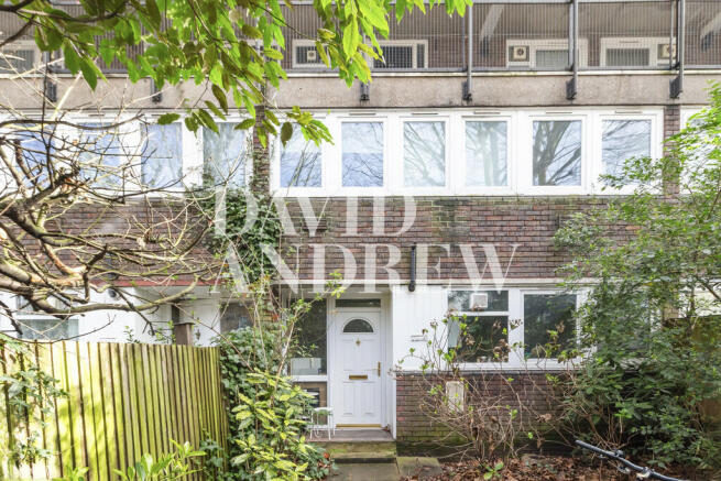 4 Levison Way N19...