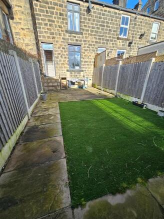 2 bed Terraced to rent Image 11
