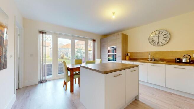 KITCHEN DINER