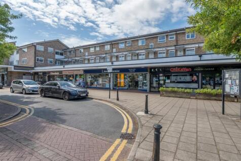 High Road, Bushey Heath