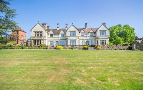 Epperstone Manor, Main Street, Epperstone, Nottingham, NG14