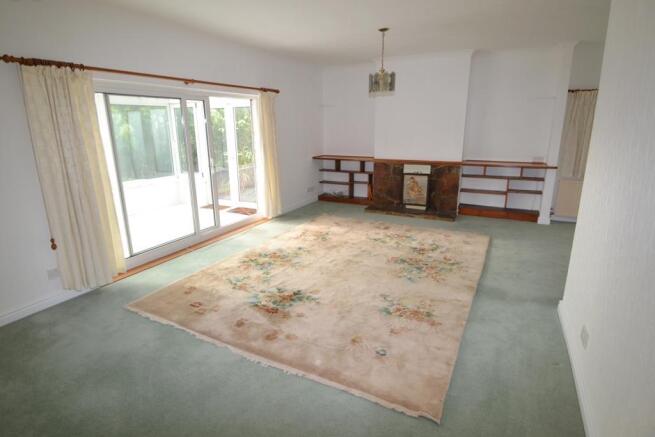 SITTING ROOM