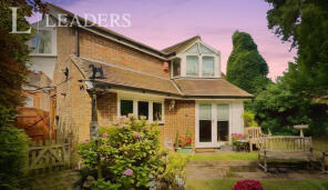 Steptoes Cottage, South Street, Haywards Heath RH17 5LB