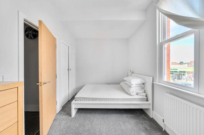 1320171-27-686ba1...