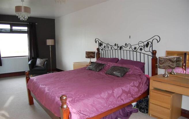 bedroom 1 view 3