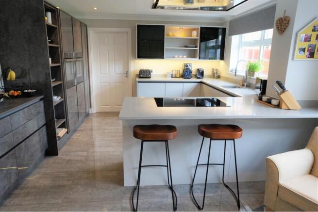 Kitchen / Breakfast