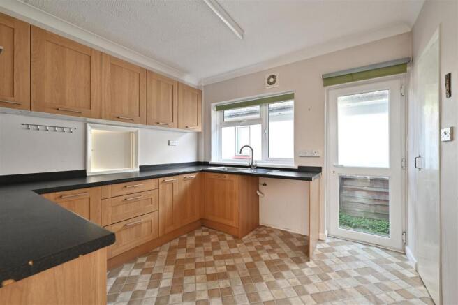 37 wychurst gardens tn39 (23).jpg