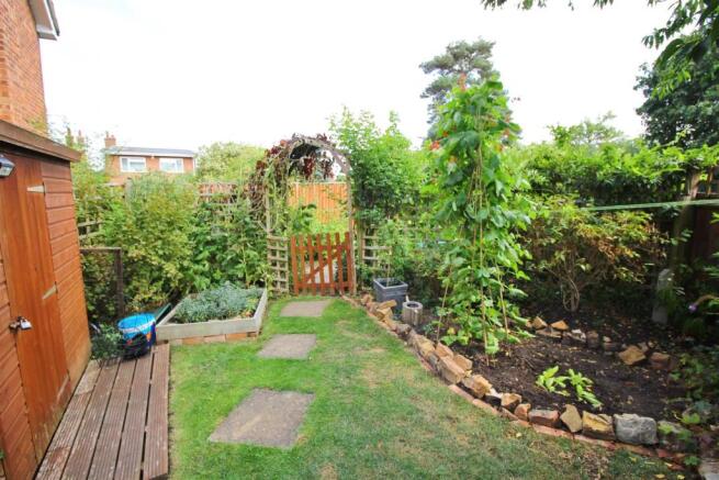 40 gdn.JPG