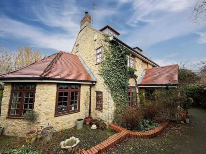 West Street, Olney, MK46