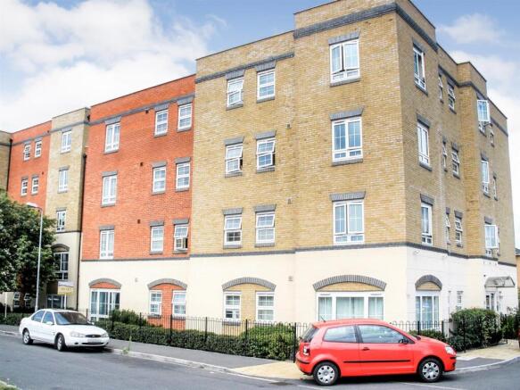 14 Holyhead Mews (2)_1.jpg