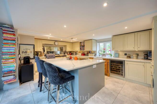 Kitchen / Breakfast