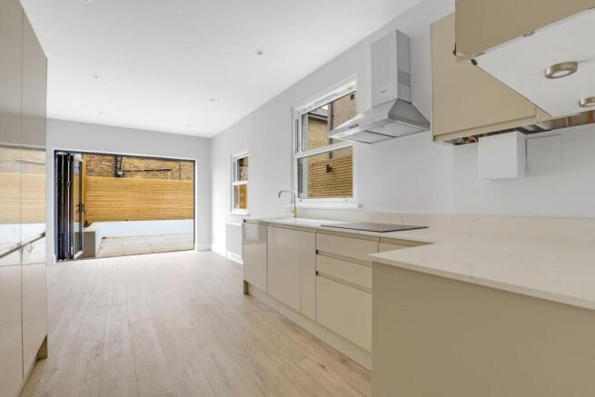 12-0163JHPropWorld - 53 Fairlawn Park - 10-medium.