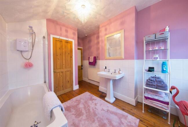 233 Moorland Rd 1227.jpg