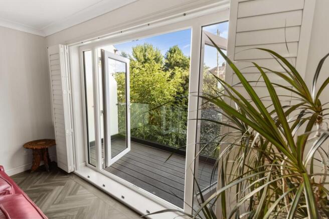 Lounge Patio Doors o