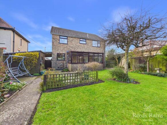 6 bed Detached for sale Image 12