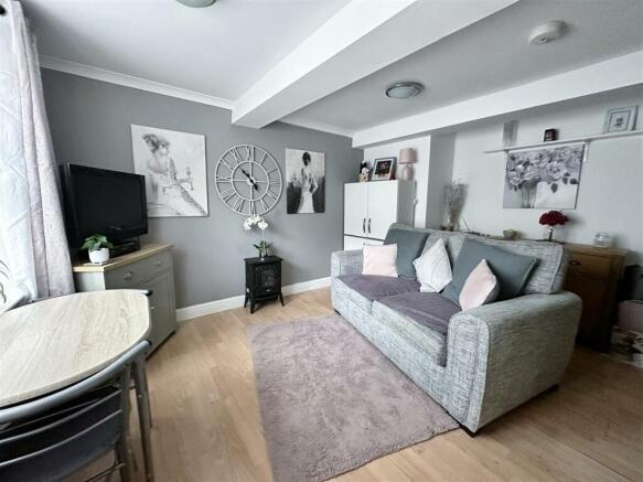 Living Area: