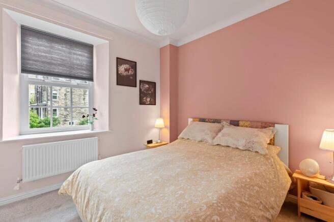 2 bed Flat for sale Image 12