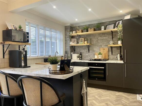 OPEN KITCHEN/DINING AREA