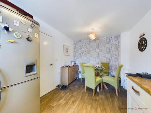 3 bed Terraced for sale Image 4
