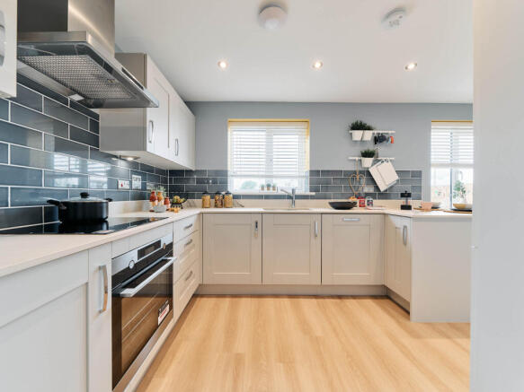 4 bed Detached for sale Image 4