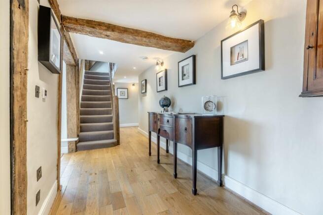 8608560-interior09.jpg
