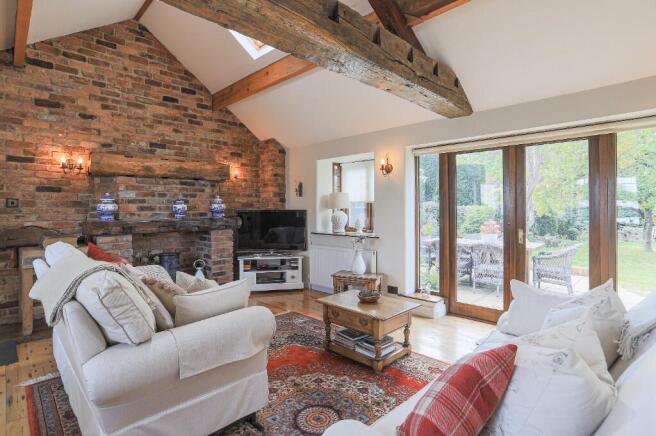 4 bed Detached for sale Image 12