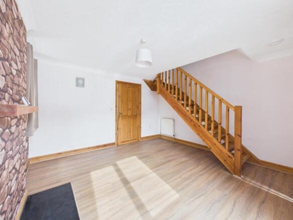 2 bed House for sale Image 6