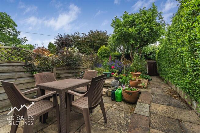 3 bed House for sale Image 12