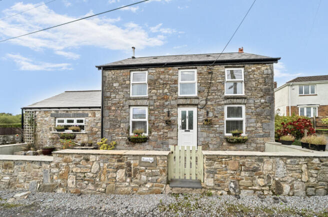 3-bed house on Foelgastell CARMARTHENSHIRE, £440,000