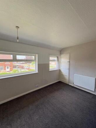 2 bed End of Terrace to rent Image 7