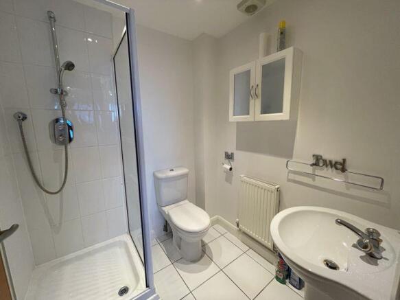 EN SUITE