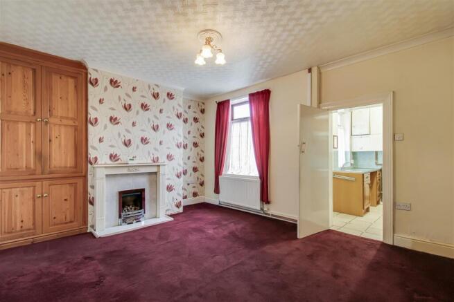 2 bed Terraced for sale Image 3