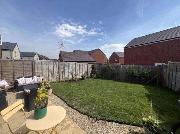21 Whatling Way - garden.jpeg